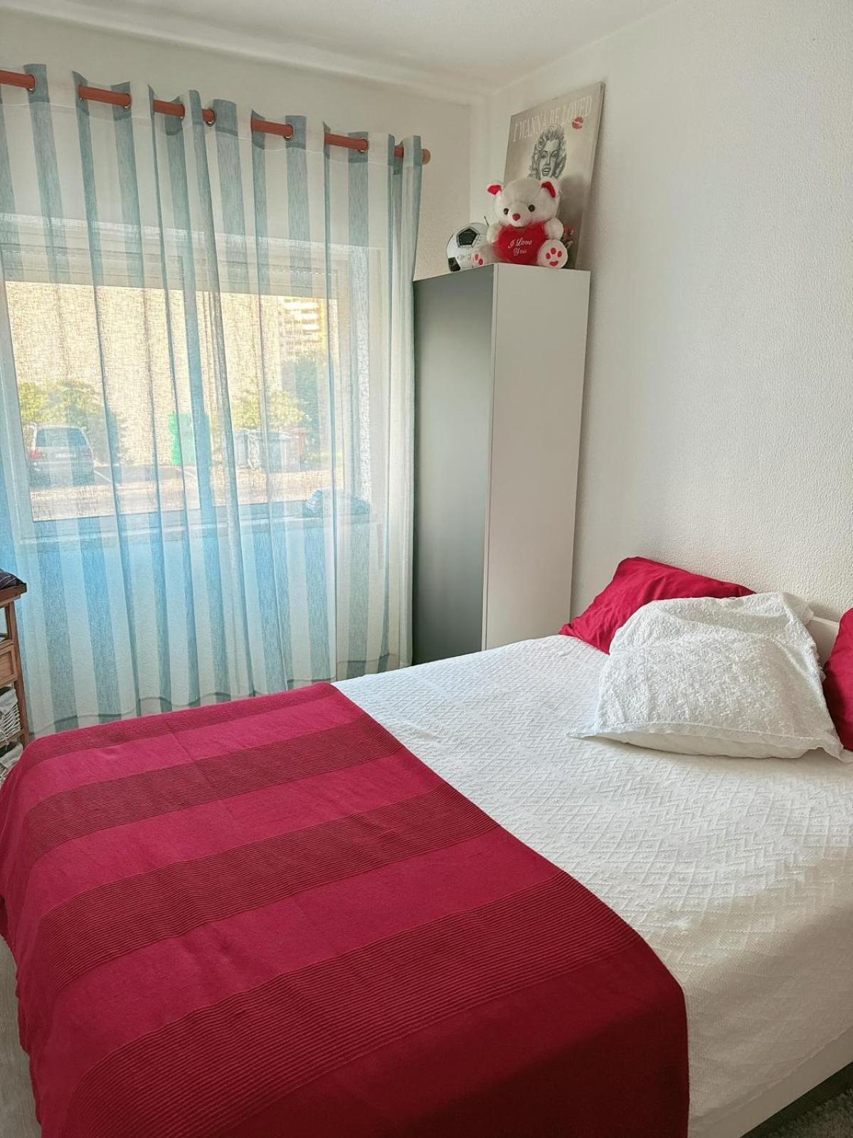 Apartamento Com Boa Luz E Localizacao Em Lisboa.アパートメント エクステリア 写真